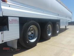 1994 Hockney Aluminium Tanker