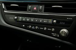 2025 Lexus ES 300h Luxury AXZH10R White