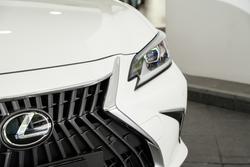 2025 Lexus ES 300h Luxury AXZH10R White
