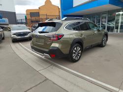 2025 Subaru Outback AWD Touring XT