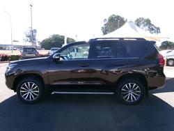 2021 Toyota
                Prado Prado Kakadu 2.8L T Diesel Automatic Wagon 4277430 005