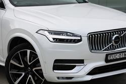 2022 Volvo
XC90 B6 Inscription
