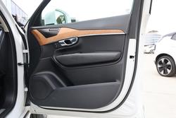 2022 Volvo
XC90 B6 Inscription