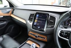 2022 Volvo
XC90 B6 Inscription