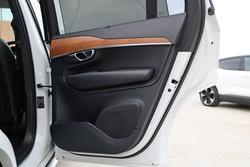 2022 Volvo
XC90 B6 Inscription