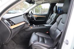 2022 Volvo
XC90 B6 Inscription