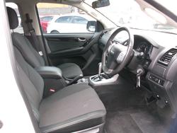 2021 ISUZU MU-X LS-M (4x4)