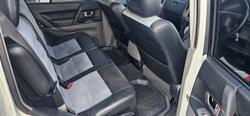 2004 Mitsubishi Pajero GLS NP MY04 White