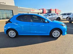 2022 Toyota Yaris Ascent Sport Blue