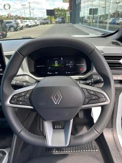 2025 RENAULT DUSTER EVOLUTION