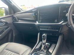 2025 Isuzu MU-X LS-T MY25.5 Mineral White