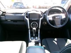 2020 ISUZU
                MU-X LS-U (4x2)