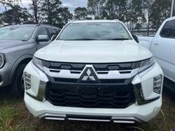 2024 MITSUBISHI Pajero Sport GLX