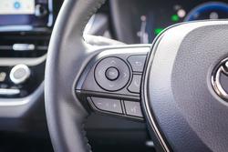 2025 Toyota COROLLA SX