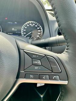 2025 NISSAN NP300 NAVARA ST