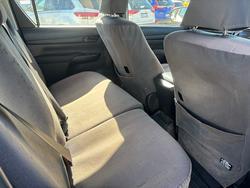 2019 Toyota Hilux HILUX 4X4 2.8L DSL D/C/C 6AT SR 1Y46310 004 Glacier White