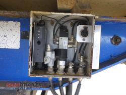 2008 Barker Chip Bin B Double Set Platform Tippers