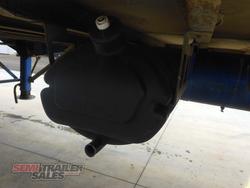 2008 Barker Chip Bin B Double Set Platform Tippers