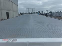 2013 Krueger 22 Pallet Flat Top
