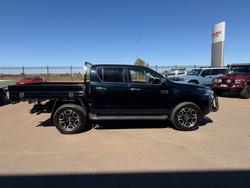 2020 Toyota Hilux SR5
