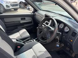 2008 Nissan Navara ST-R D22 MY08 White