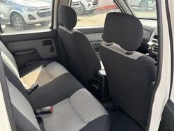 2008 Nissan Navara ST-R D22 MY08 White