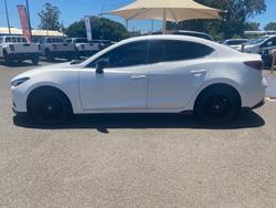 2016 MAZDA MAZDA3 SP25 ASTINA