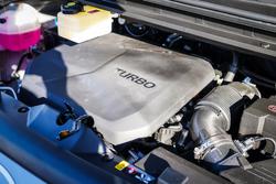 2025 Hyundai
                STARIA 