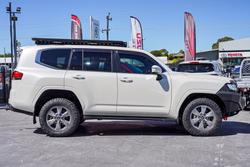 2022 Toyota Landcruiser VX