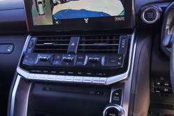 2022 Toyota Landcruiser VX