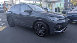 2026 VOLKSWAGEN Tiguan R-LINE