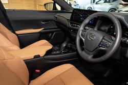 2024 Lexus UX300E Sports Luxury 71.4 kWh Li-ion batt Automatic SUV
