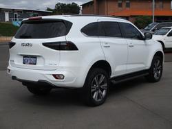 2023 Isuzu MU-X LS-T MY23 White