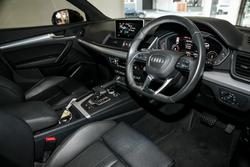 2019 Audi
                Q5 45 TFSI sport