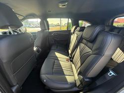 2025 Isuzu MU-X X-TERRAIN