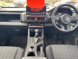 2024 MITSUBISHI Triton GLX+