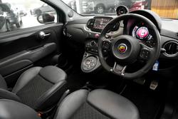 2022 Abarth 695 Competizione