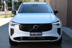 2025 Volvo
XC90 Ultra T8 Plug-In Hybrid