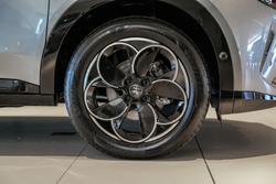 2025 Alfa Romeo Junior Ibrida