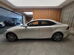 2018 Lexus IS300 Luxury 2.0L Turbo Automatic Sedan