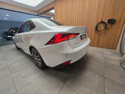 2018 Lexus IS300 Luxury 2.0L Turbo Automatic Sedan