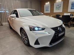 2018 Lexus IS300 Luxury 2.0L Turbo Automatic Sedan