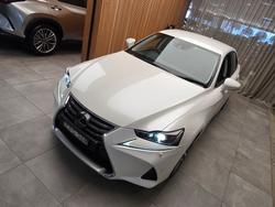 2018 Lexus IS300 Luxury 2.0L Turbo Automatic Sedan