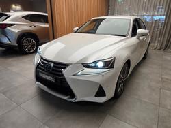 2018 Lexus IS300 Luxury 2.0L Turbo Automatic Sedan
