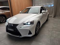 2018 Lexus IS300 Luxury 2.0L Turbo Automatic Sedan