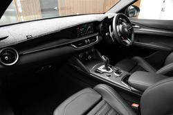 2023 Alfa Romeo Stelvio Quadrifoglio