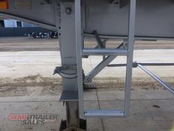 2002 Krueger 22 Pallet Flat Top Road Train Lead