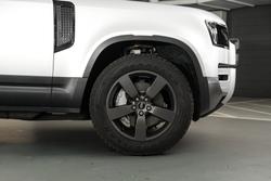 2023 Land Rover Defender 110 D300 SE