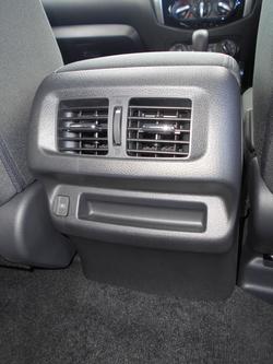 2025 Nissan Navara ST