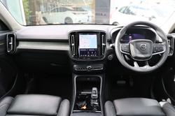 2023 Volvo XC40 Ultimate B4 Bright